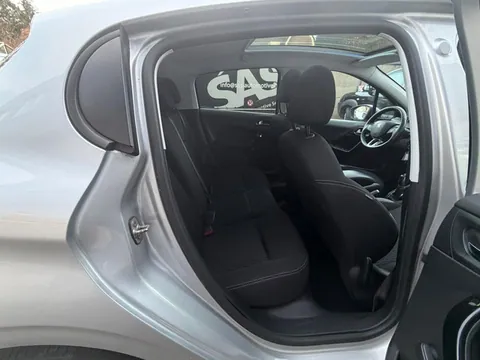 Peugeot 208, foto 8