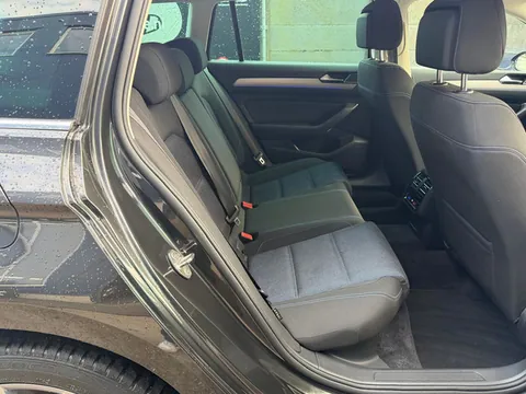 Volkswagen Passat, foto 12