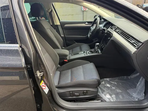 Volkswagen Passat, foto 7