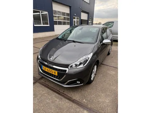 Peugeot 208, foto 3