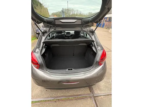 Peugeot 208, foto 9